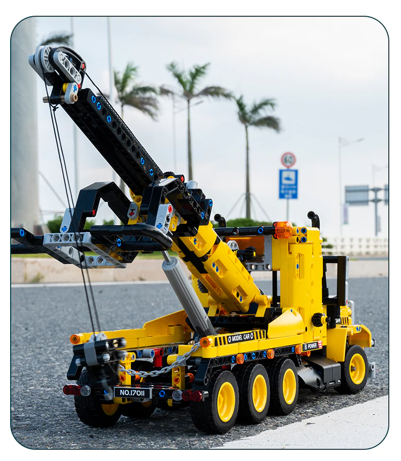 Mould King 17011 Tow Truck - YWOBB