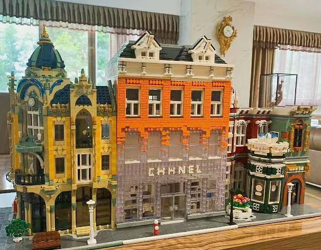 Mould King 16021 Chanel Crystal House with LED lights - YWOBB