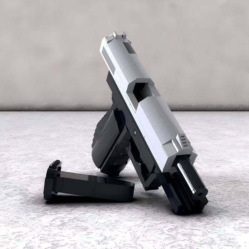 MOC 124171 James Bond 007 P99 pistol - YWOBB