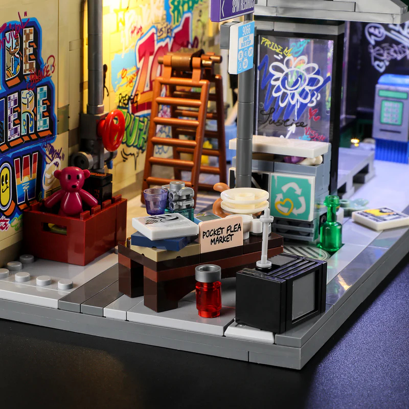 FunWhole F9066 Street Fusion Graffiti Bus Stop - YWOBB