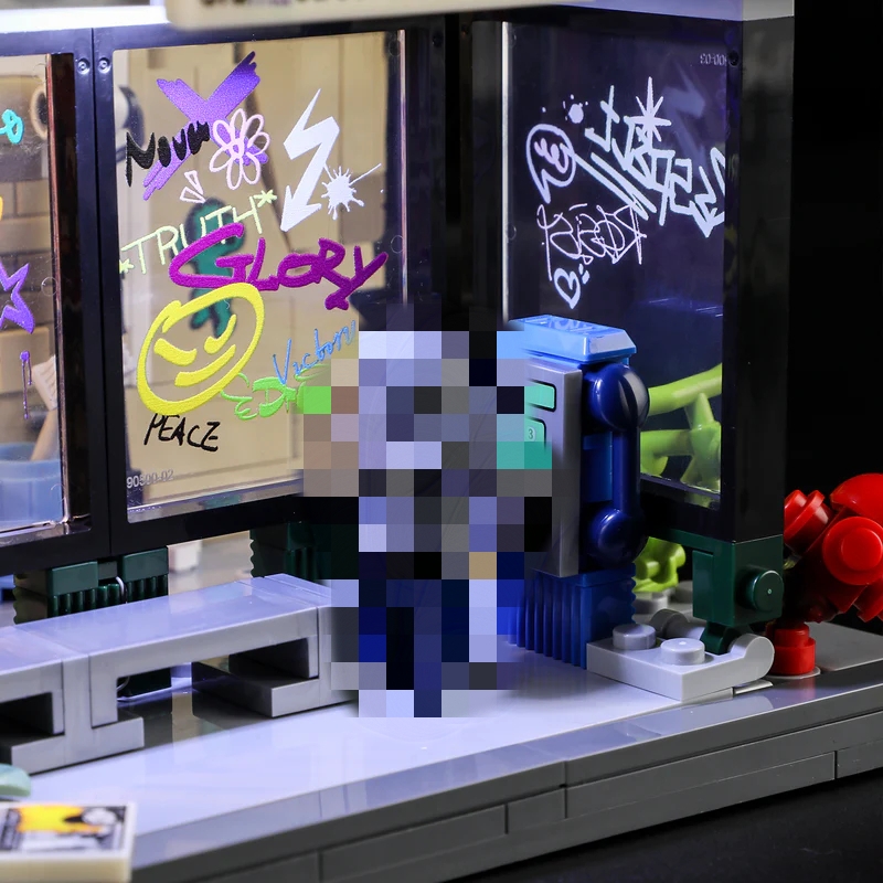 FunWhole F9066 Street Fusion Graffiti Bus Stop - YWOBB