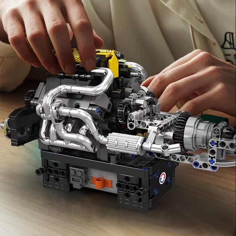 Mould King 10207 PAG Supercar V12 Engine - YWOBB