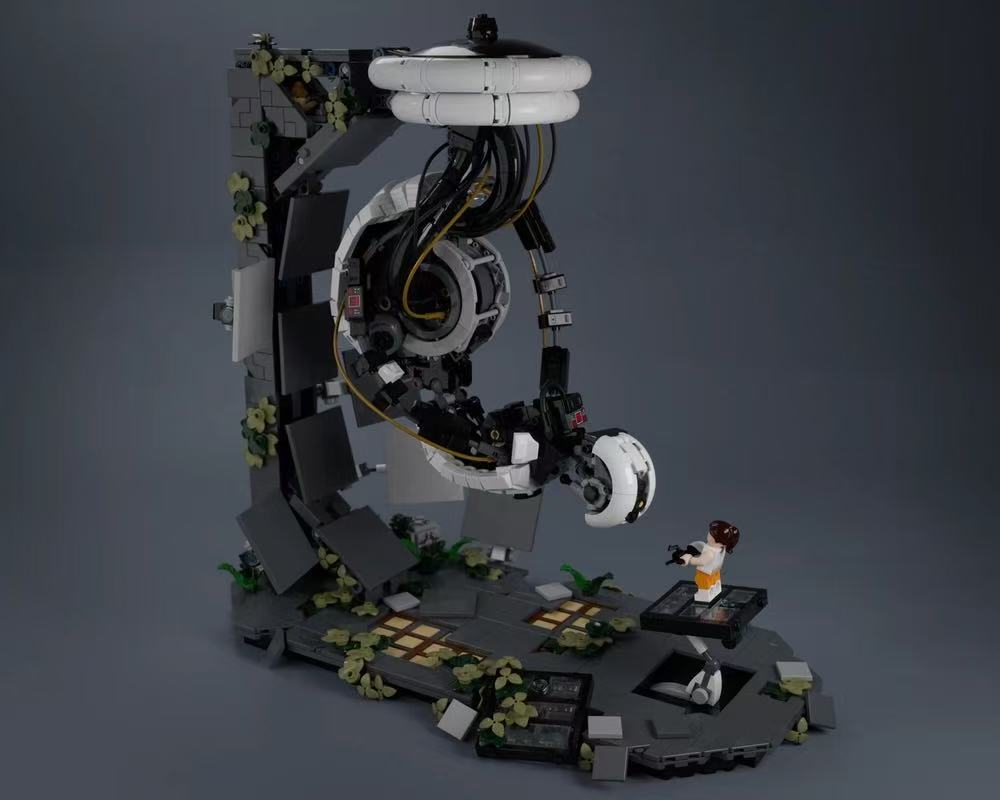GOBRICKS MOC 212559 GLaDOS - Portal 2 - YWOBB