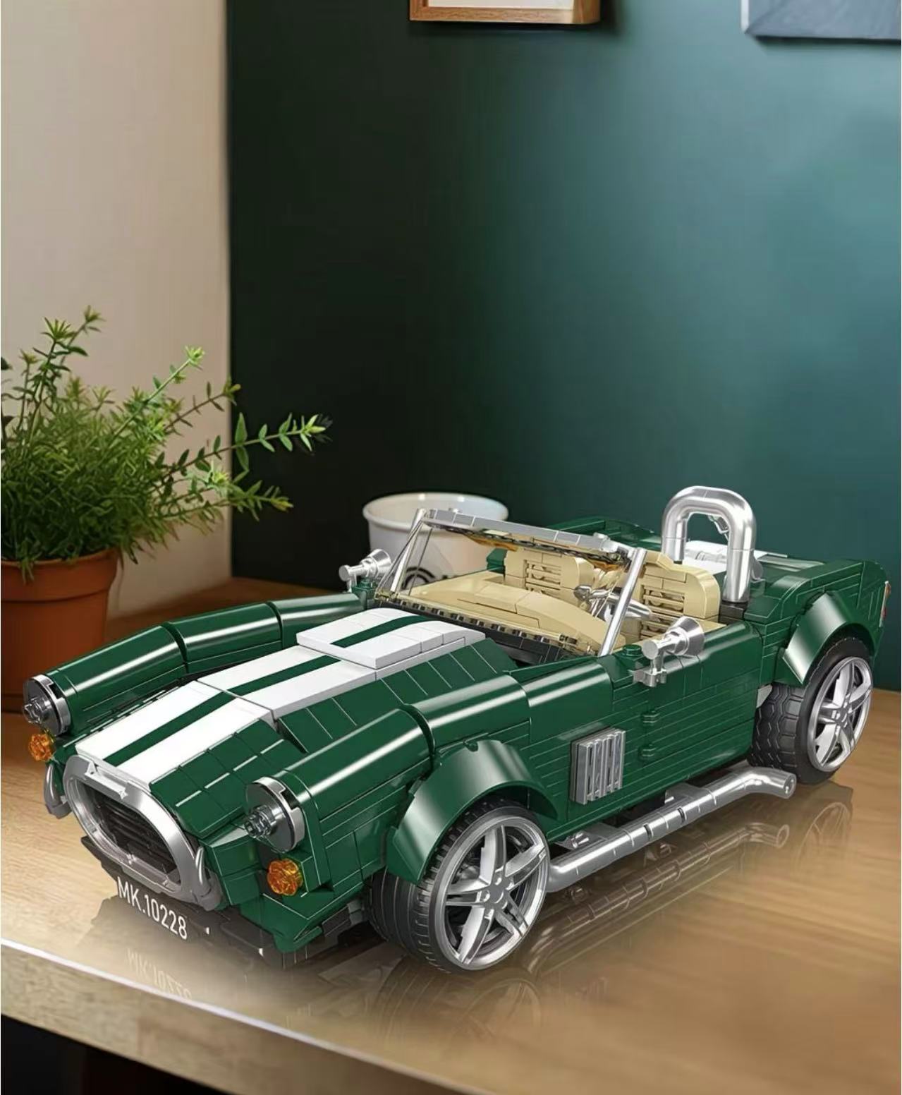 Mould King 10228 Cobra Classic Car - YWOBB