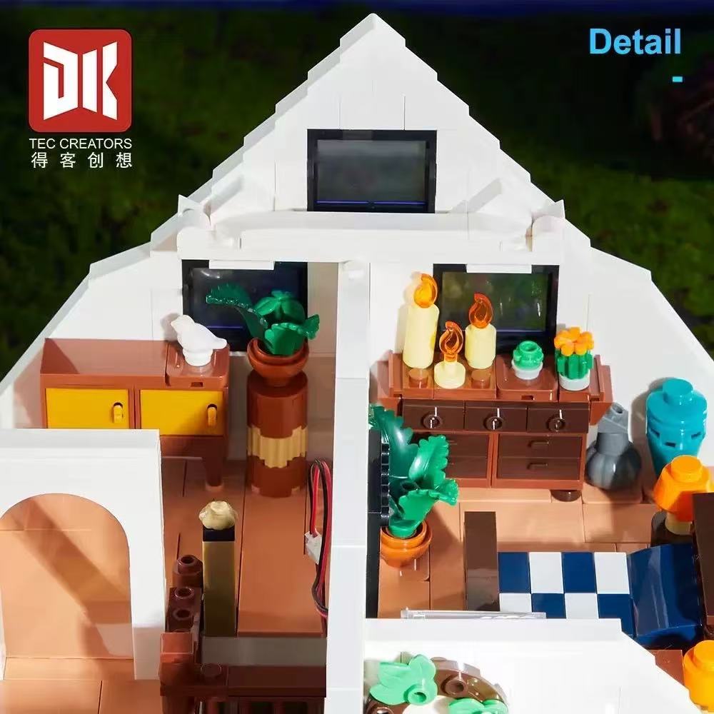 DK 80022 Bella's Home - YWOBB