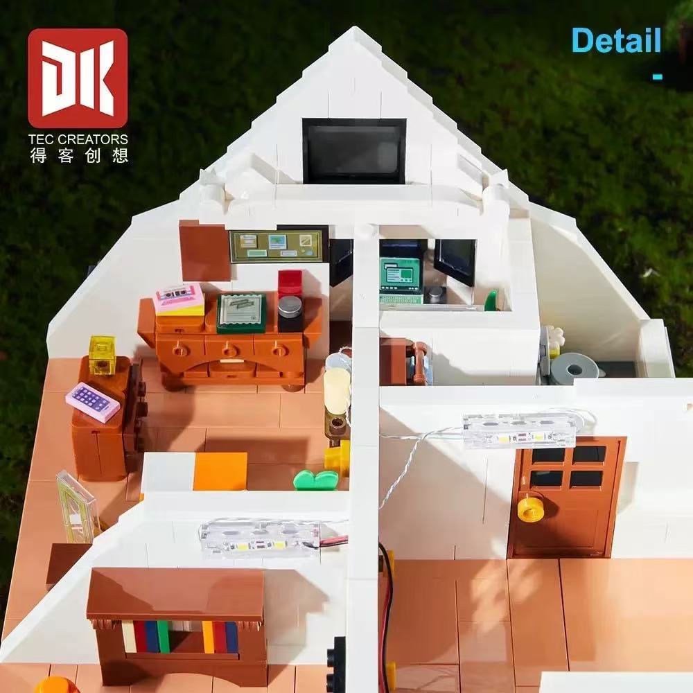 DK 80022 Bella's Home - YWOBB