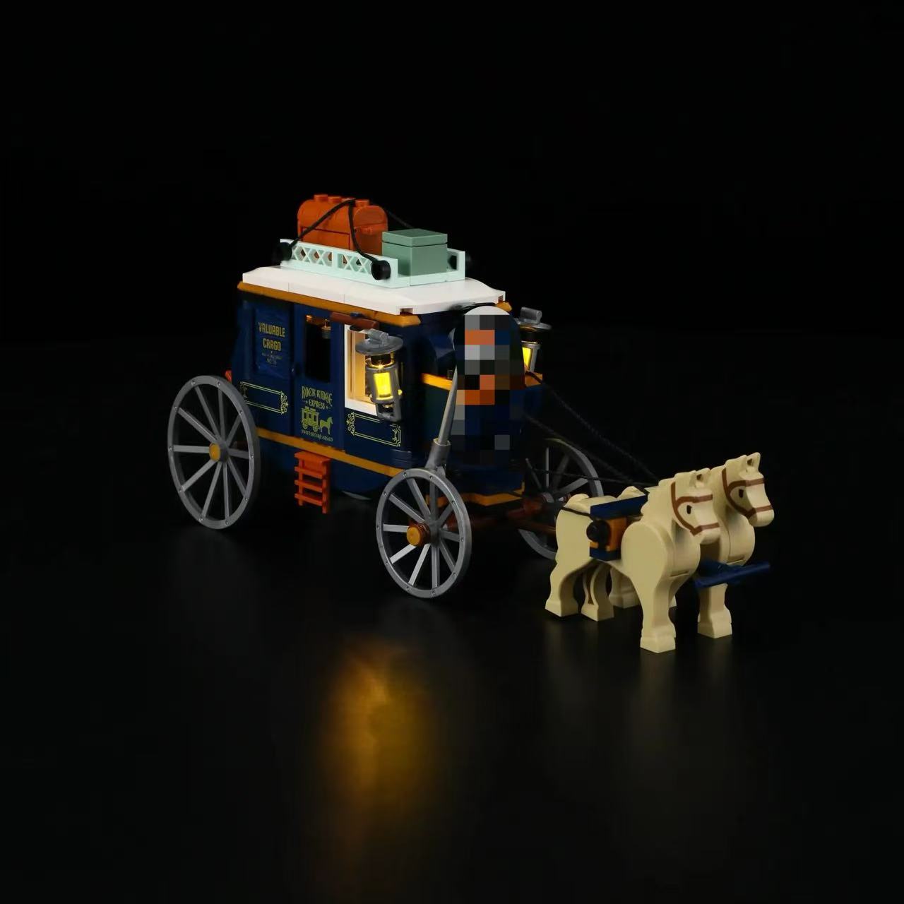 FunWhole L9099 Western Armored Carriage - YWOBB