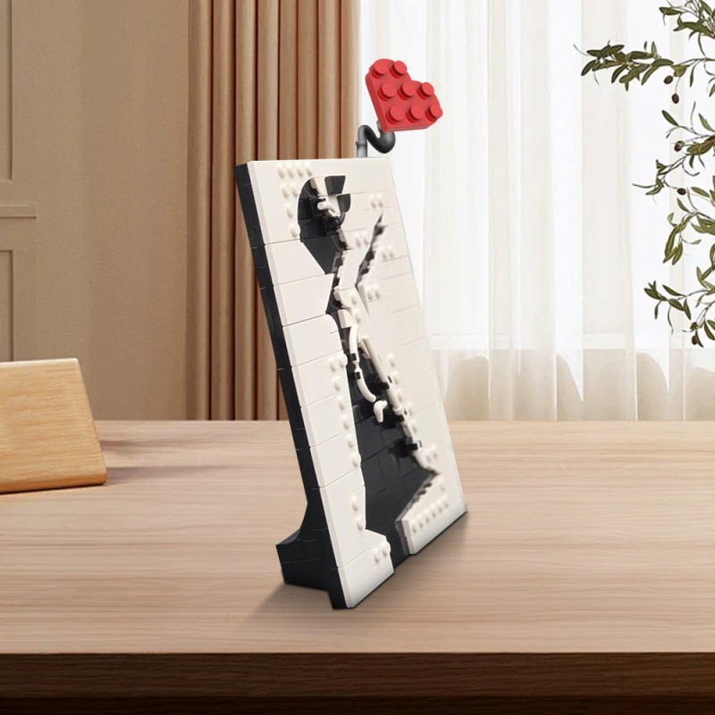 GOBRICKS MOC 223673 Banksy - Girl with Balloon - YWOBB