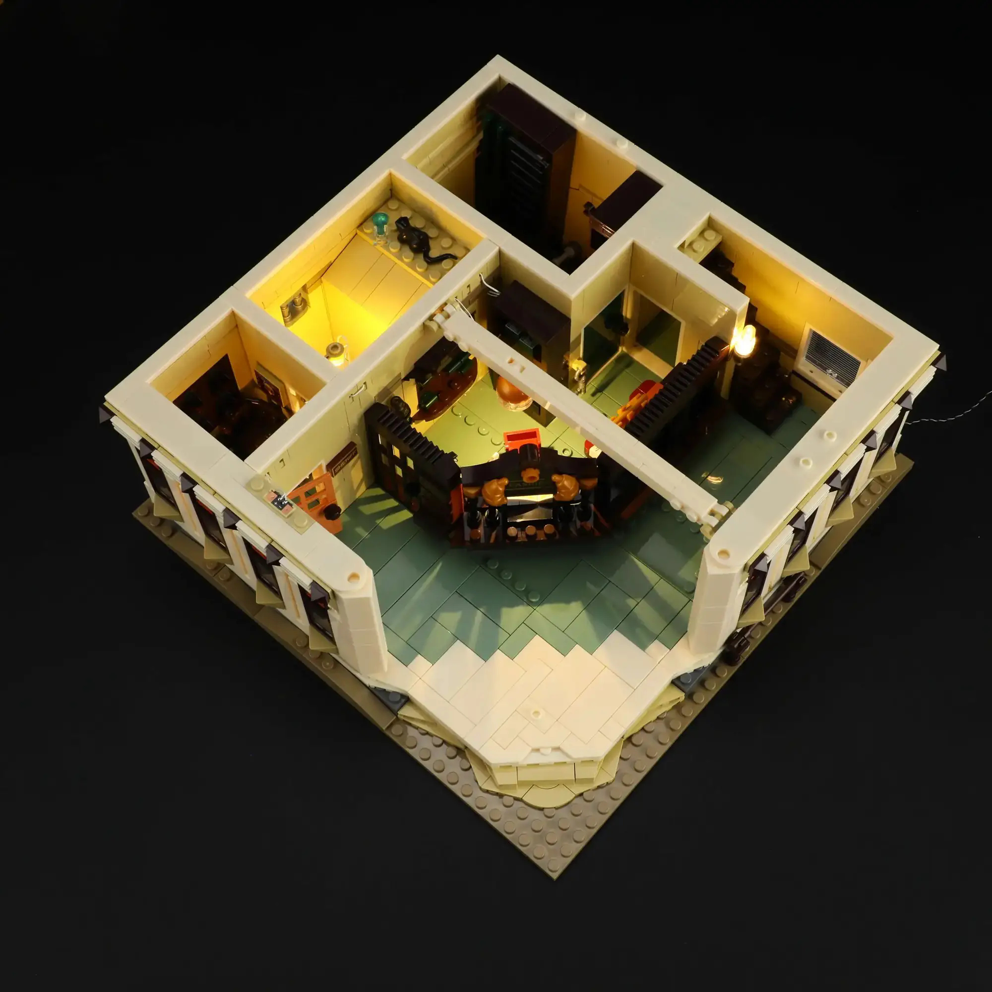 FunWhole L9097 Western Bank Heist OVP US Warehouse Version - YWOBB