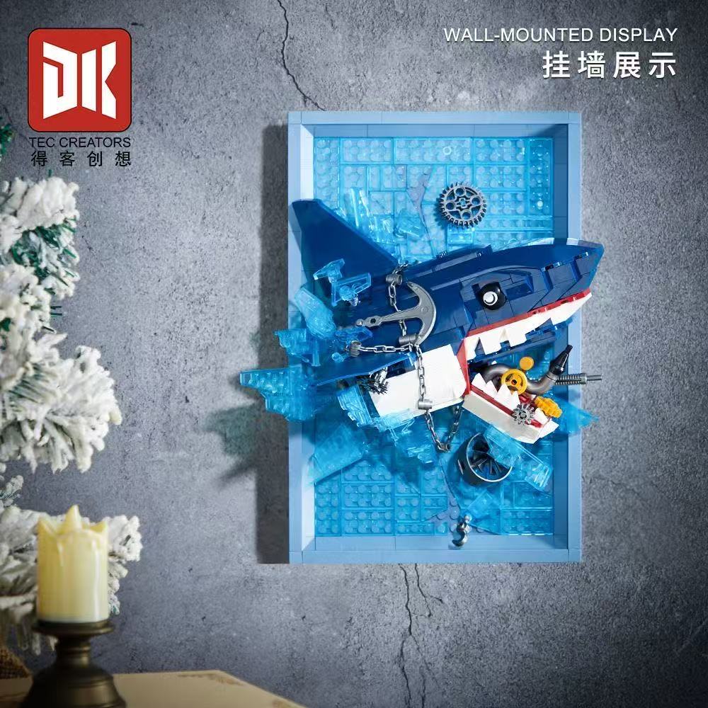 DK 3038 Photo Frame of Shark - YWOBB
