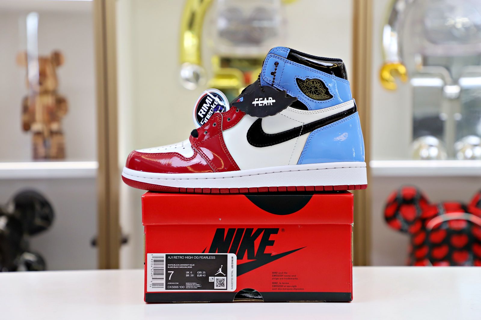 AIR JORDAN 1 RETRO HIGH OG 'FEARLESS'