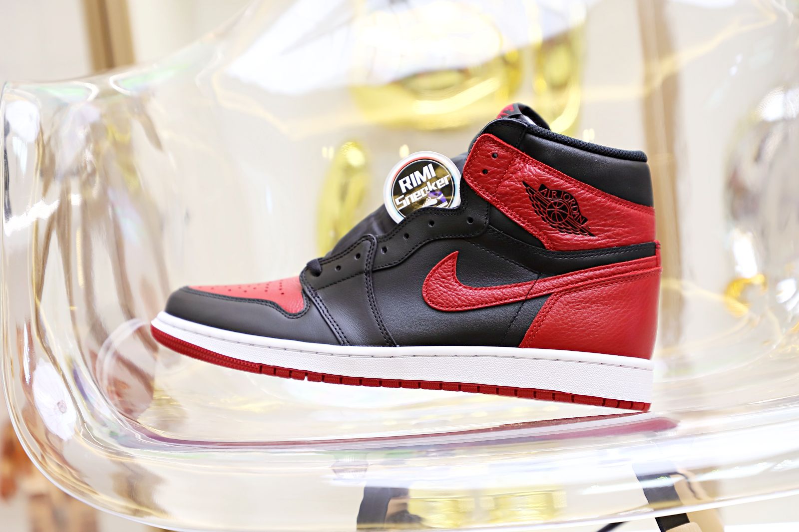 AIR JORDAN 1 RETRO HIGH OG 'BRED'