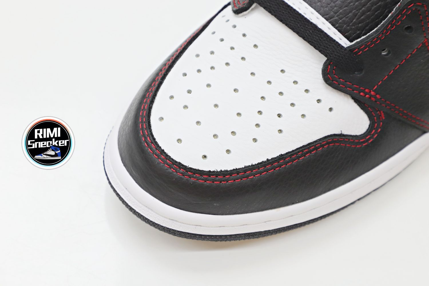 AIR JORDAN 1 RETRO HIGH OG 'DEFIANT'