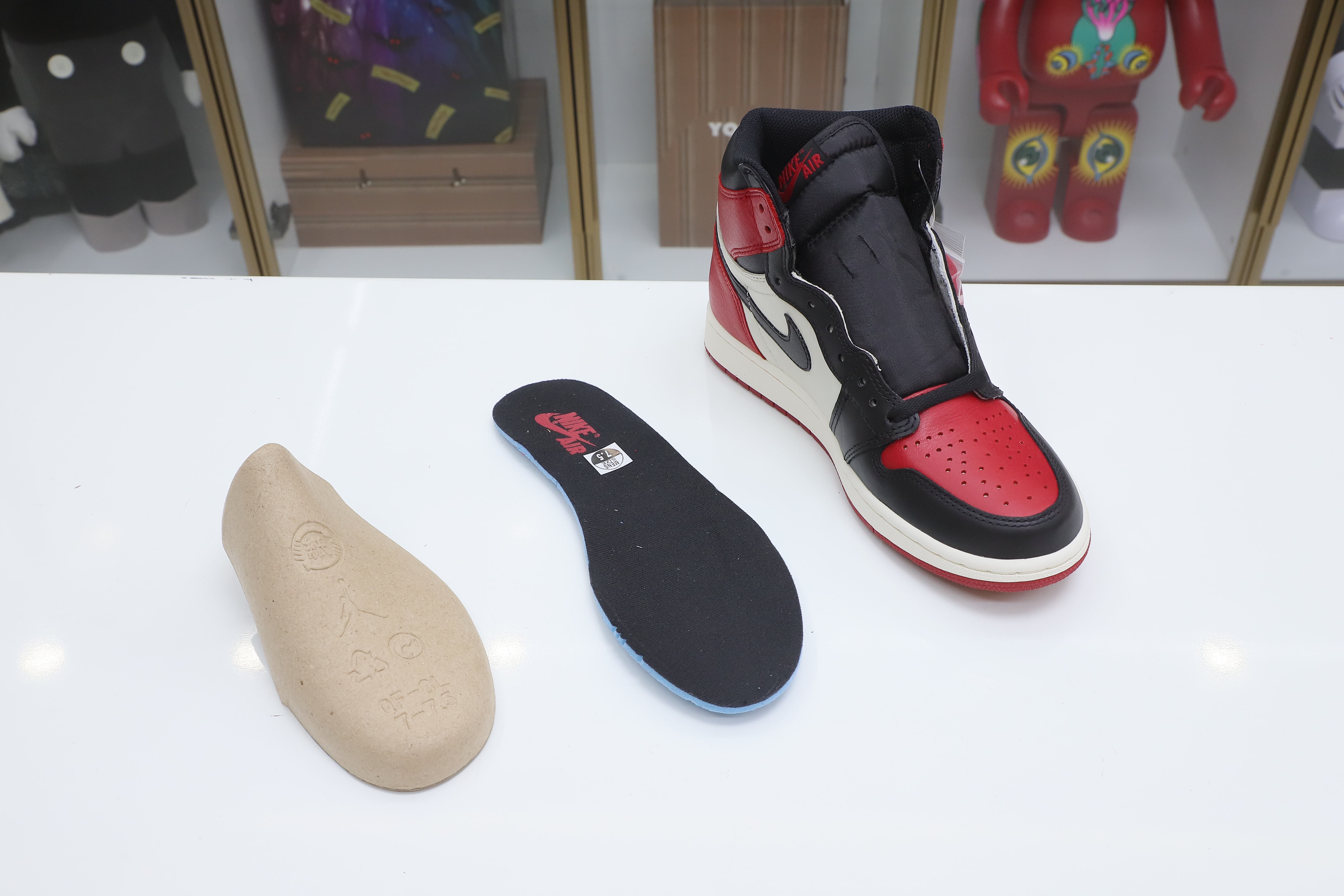 AIR JORDAN 1 RETRO HIGH OG 'BRED TOE'