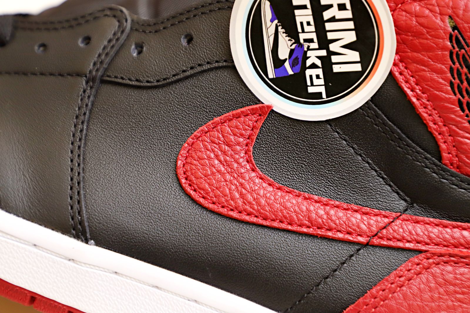 AIR JORDAN 1 RETRO HIGH OG 'BRED'