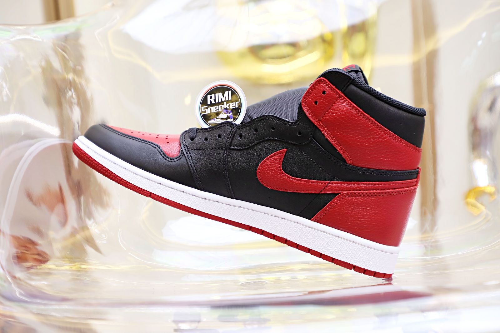 AIR JORDAN 1 RETRO HIGH OG 'BRED'