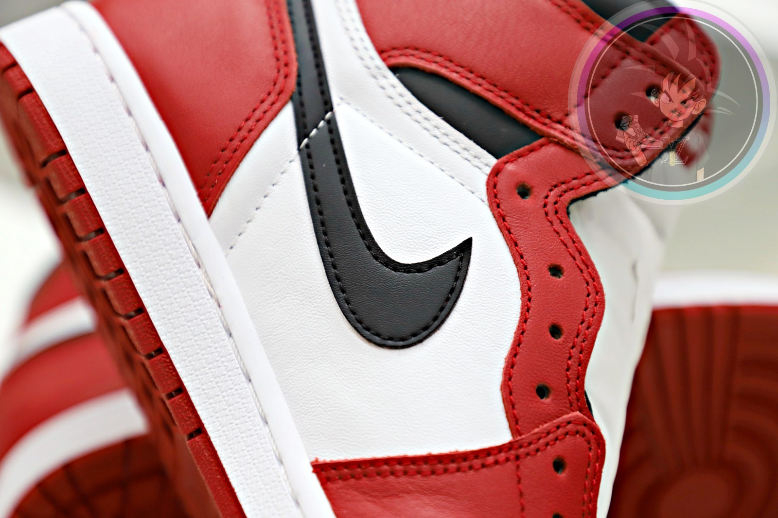AIR JORDAN 1 RETRO HIGH OG 'CHICAGO' 2015