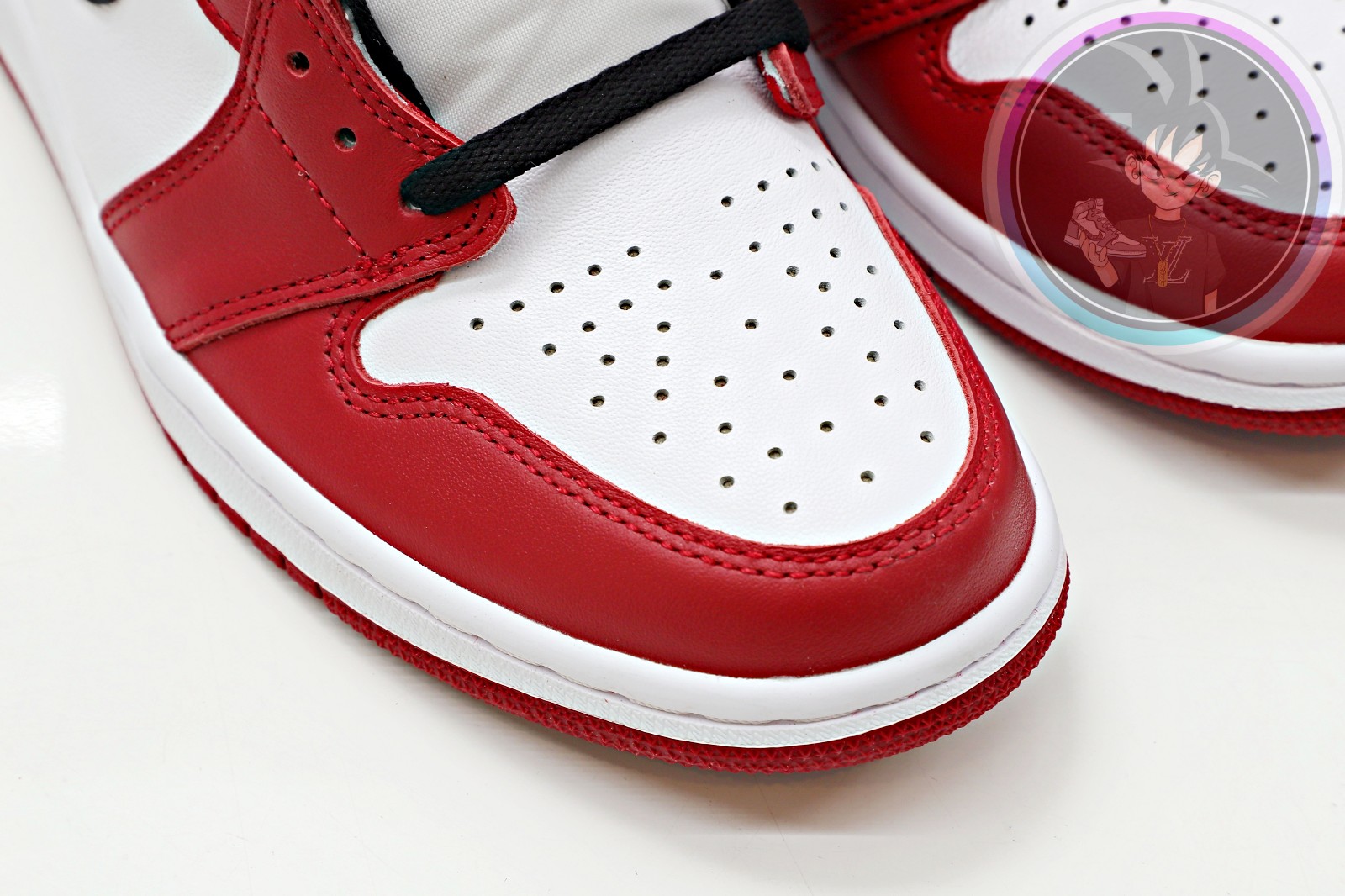 AIR JORDAN 1 RETRO HIGH OG 'CHICAGO' 2015