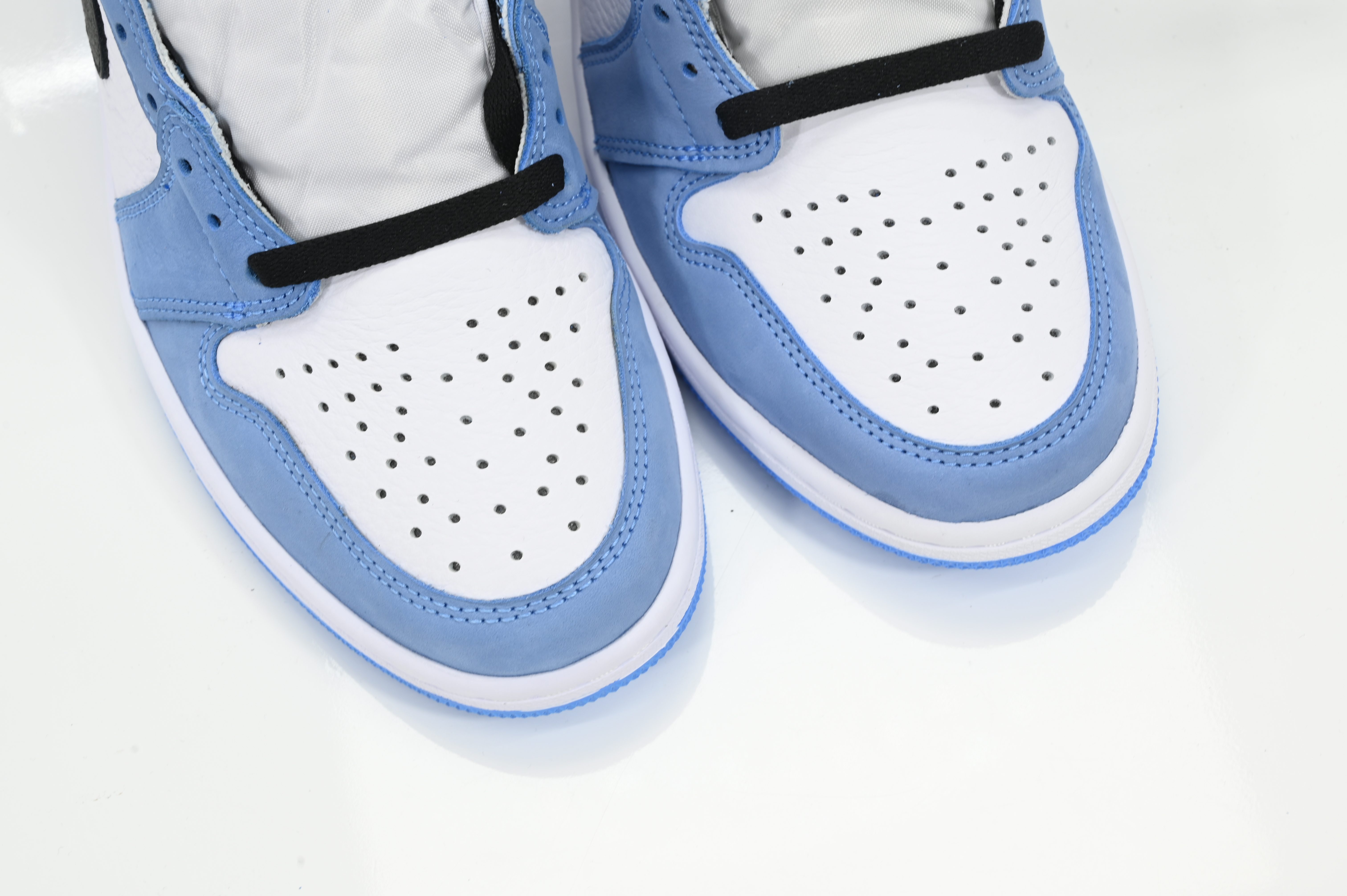 AIR JORDAN 1 RETRO HIGH OG 'UNIVERSITY