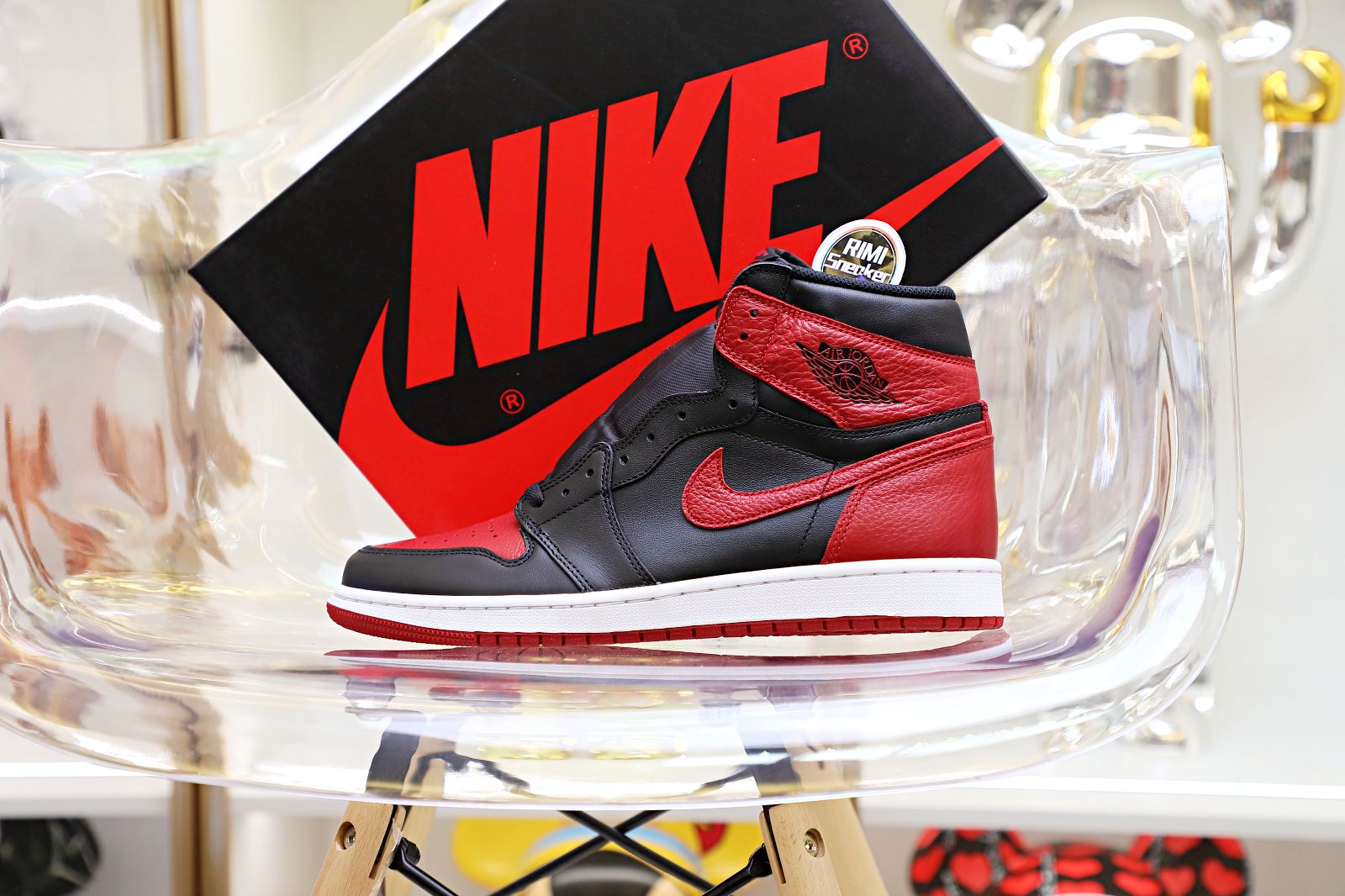 AIR JORDAN 1 RETRO HIGH OG 'BRED'