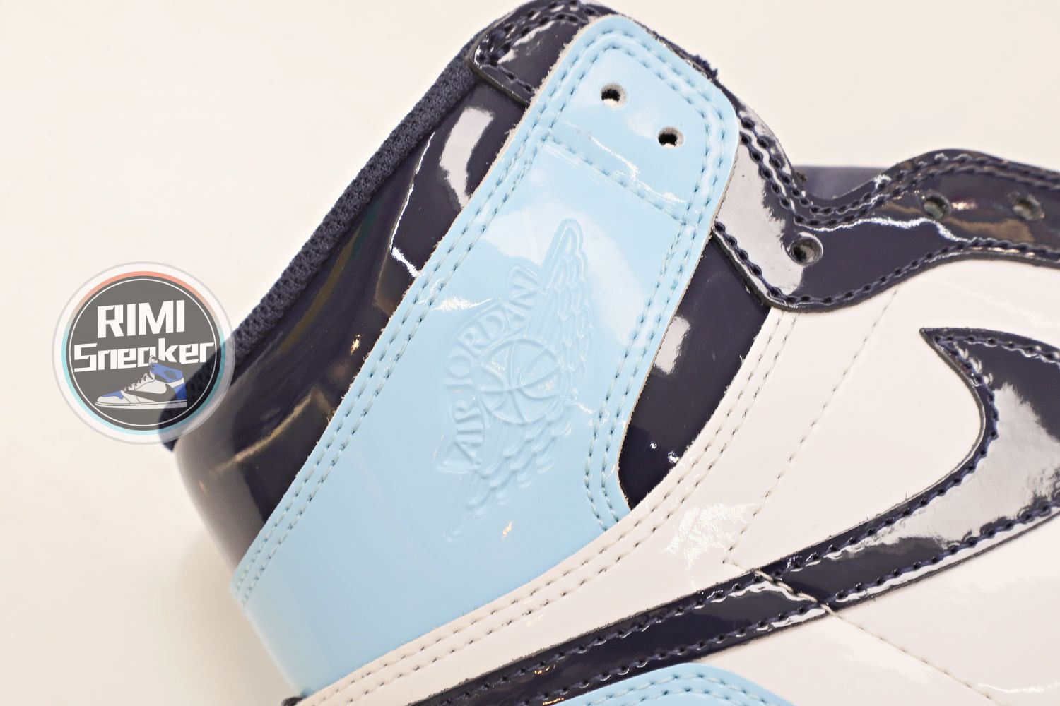 WMNS AIR JORDAN 1 RETRO HIGH OG 'BLUE CHILL'