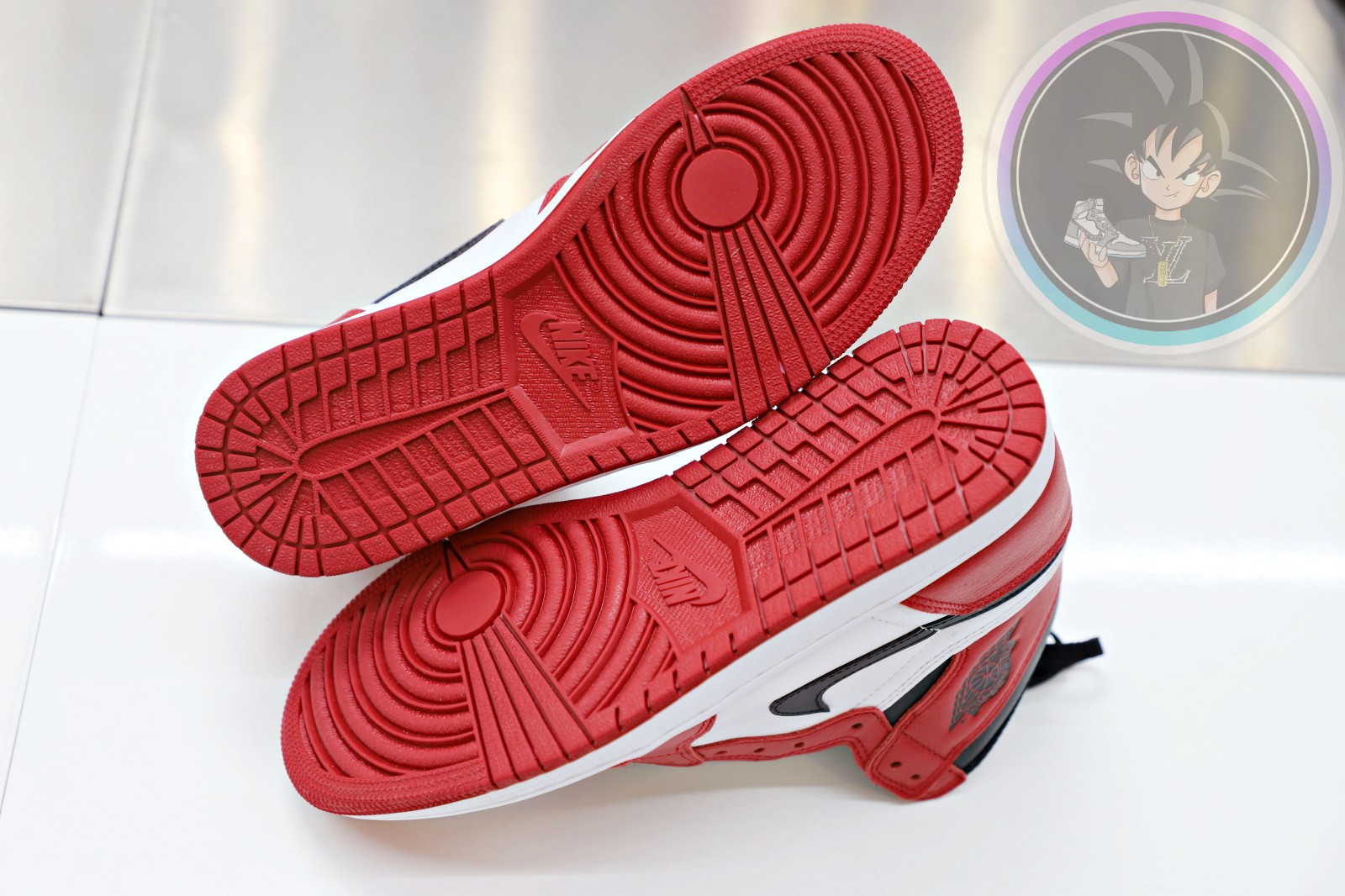 AIR JORDAN 1 RETRO HIGH OG 'CHICAGO' 2015