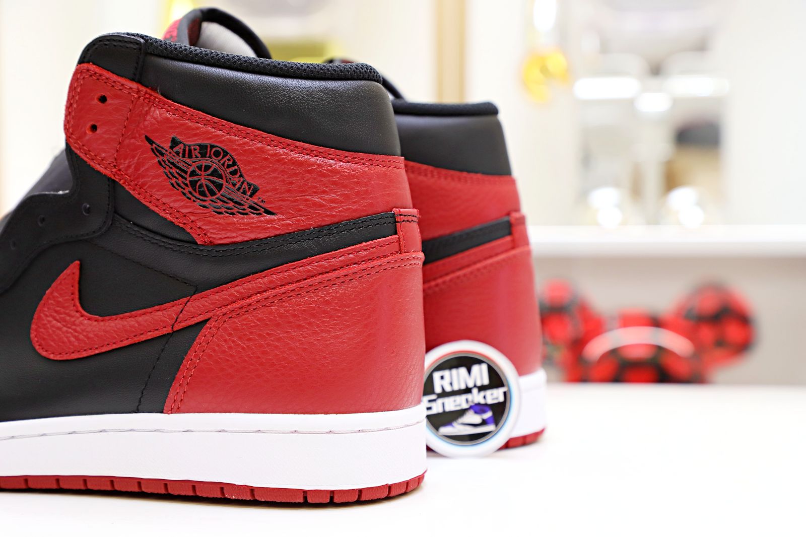 AIR JORDAN 1 RETRO HIGH OG 'BRED'