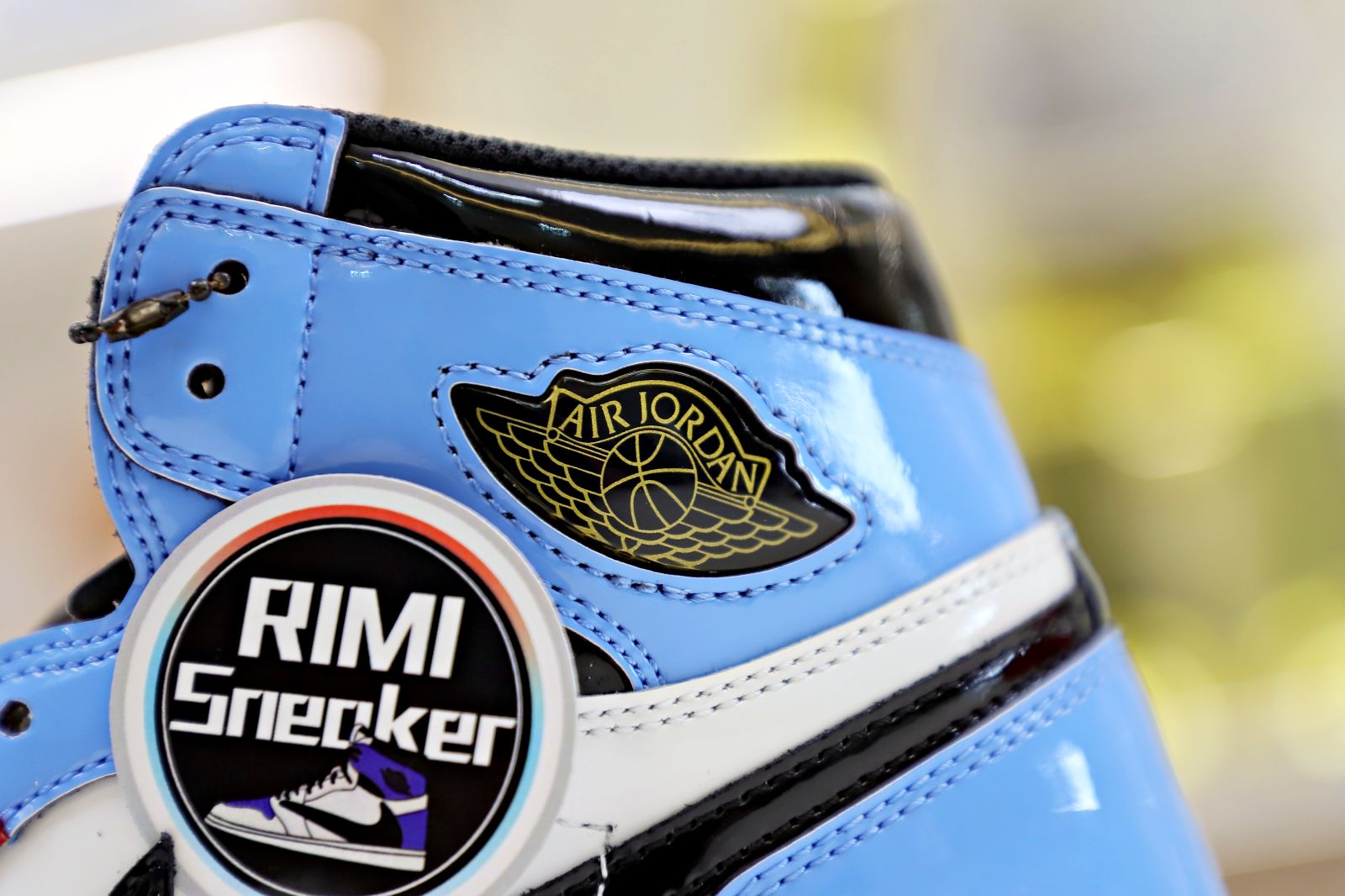AIR JORDAN 1 RETRO HIGH OG 'FEARLESS'