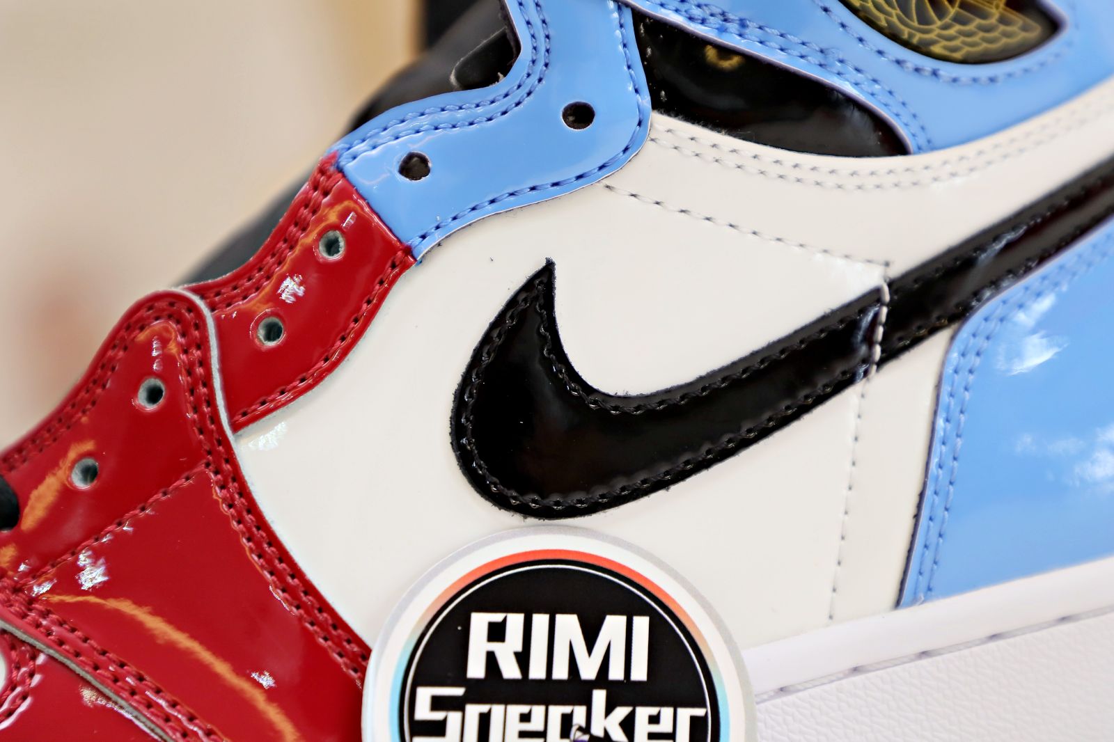AIR JORDAN 1 RETRO HIGH OG 'FEARLESS'