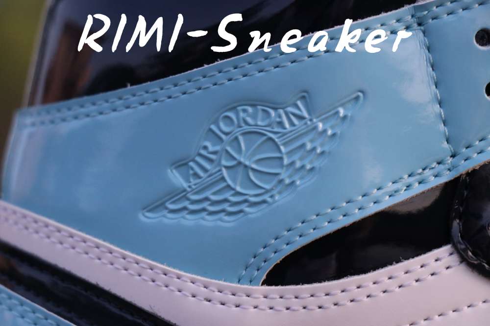 WMNS AIR JORDAN 1 RETRO HIGH OG 'BLUE CHILL'
