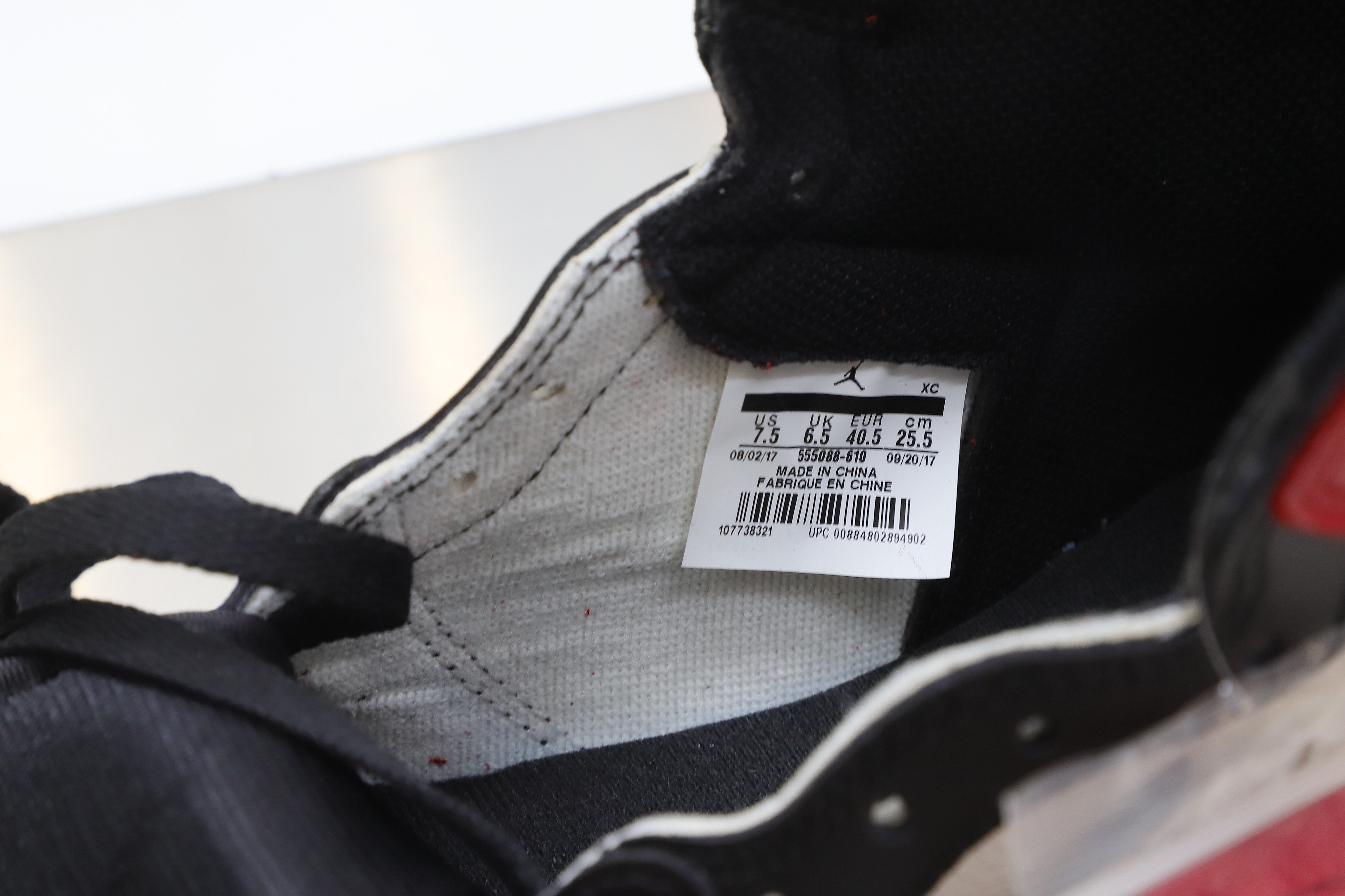 AIR JORDAN 1 RETRO HIGH OG 'BRED TOE'