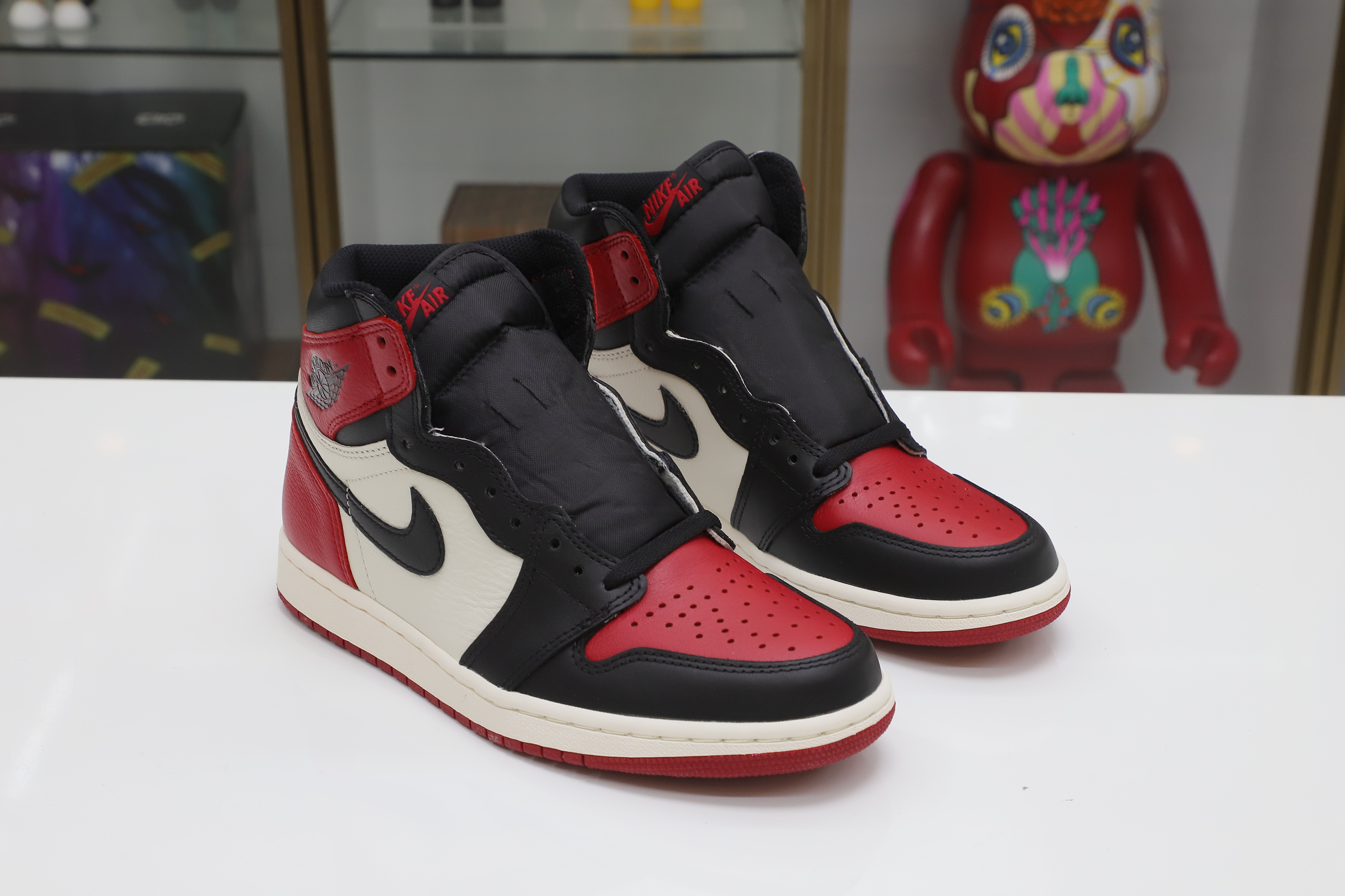 AIR JORDAN 1 RETRO HIGH OG 'BRED TOE'