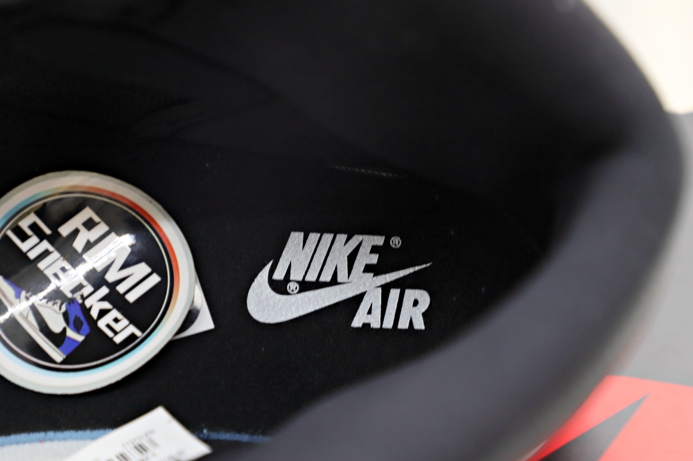 AIR JORDAN 1 RETRO HIGH OG NRG 'HOMAGE TO HOME' CHICAGO EXCLUSIVE