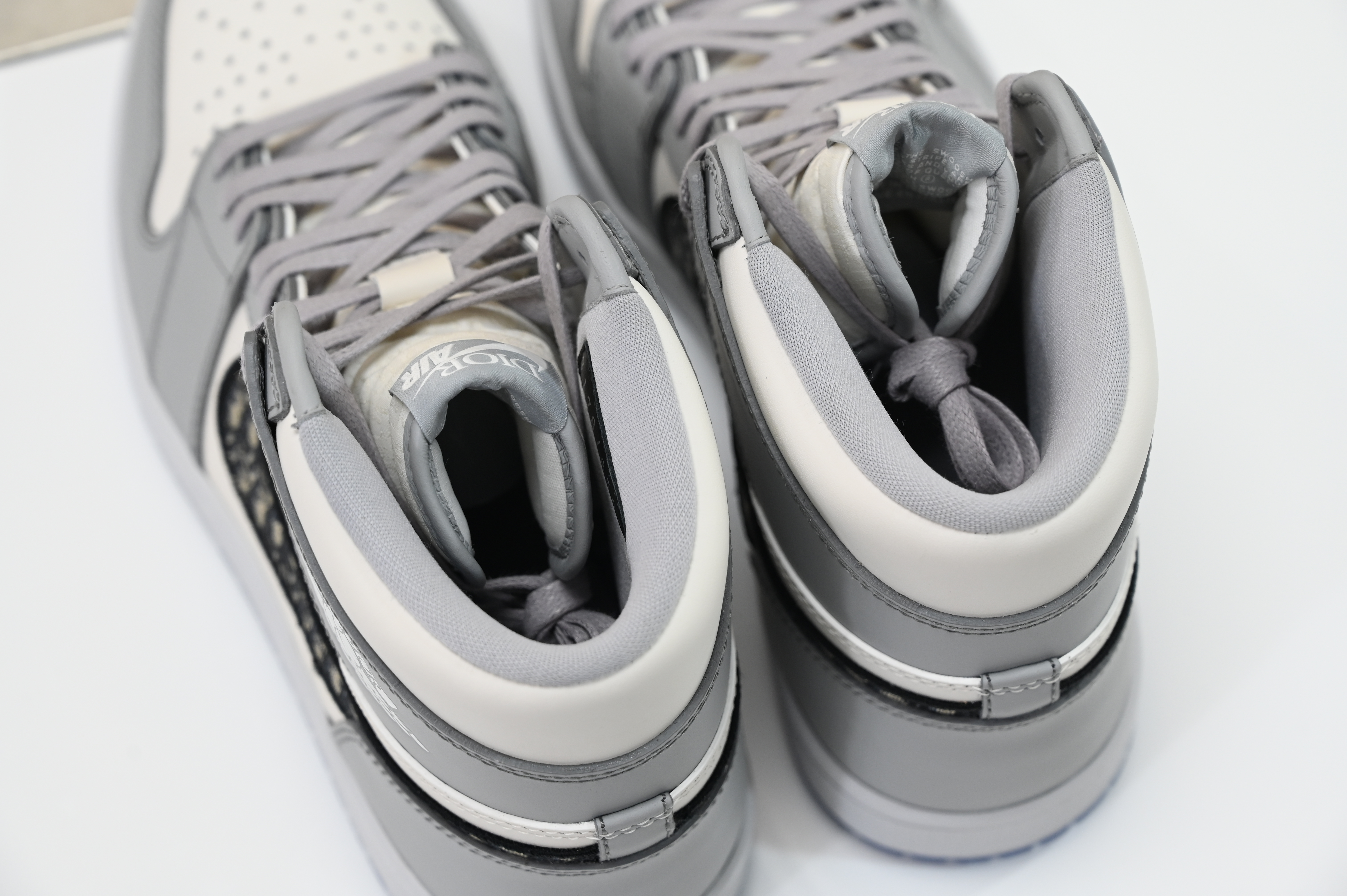 DIOR X AIR JORDAN 1 HIGH