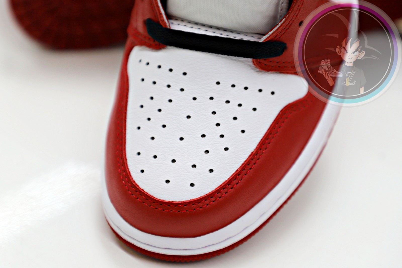 AIR JORDAN 1 RETRO HIGH OG 'CHICAGO' 2015