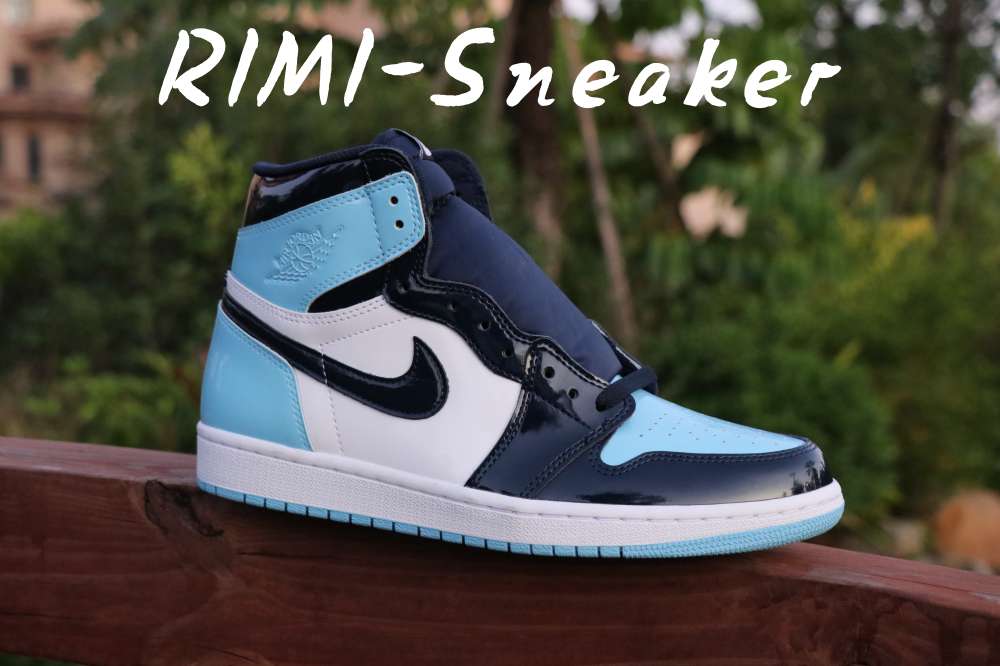 WMNS AIR JORDAN 1 RETRO HIGH OG 'BLUE CHILL'