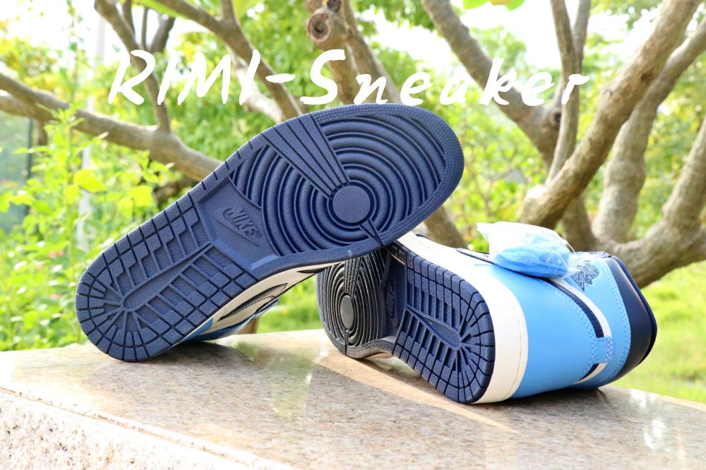 AIR JORDAN 1 RETRO HIGH OG 'OBSIDIAN'