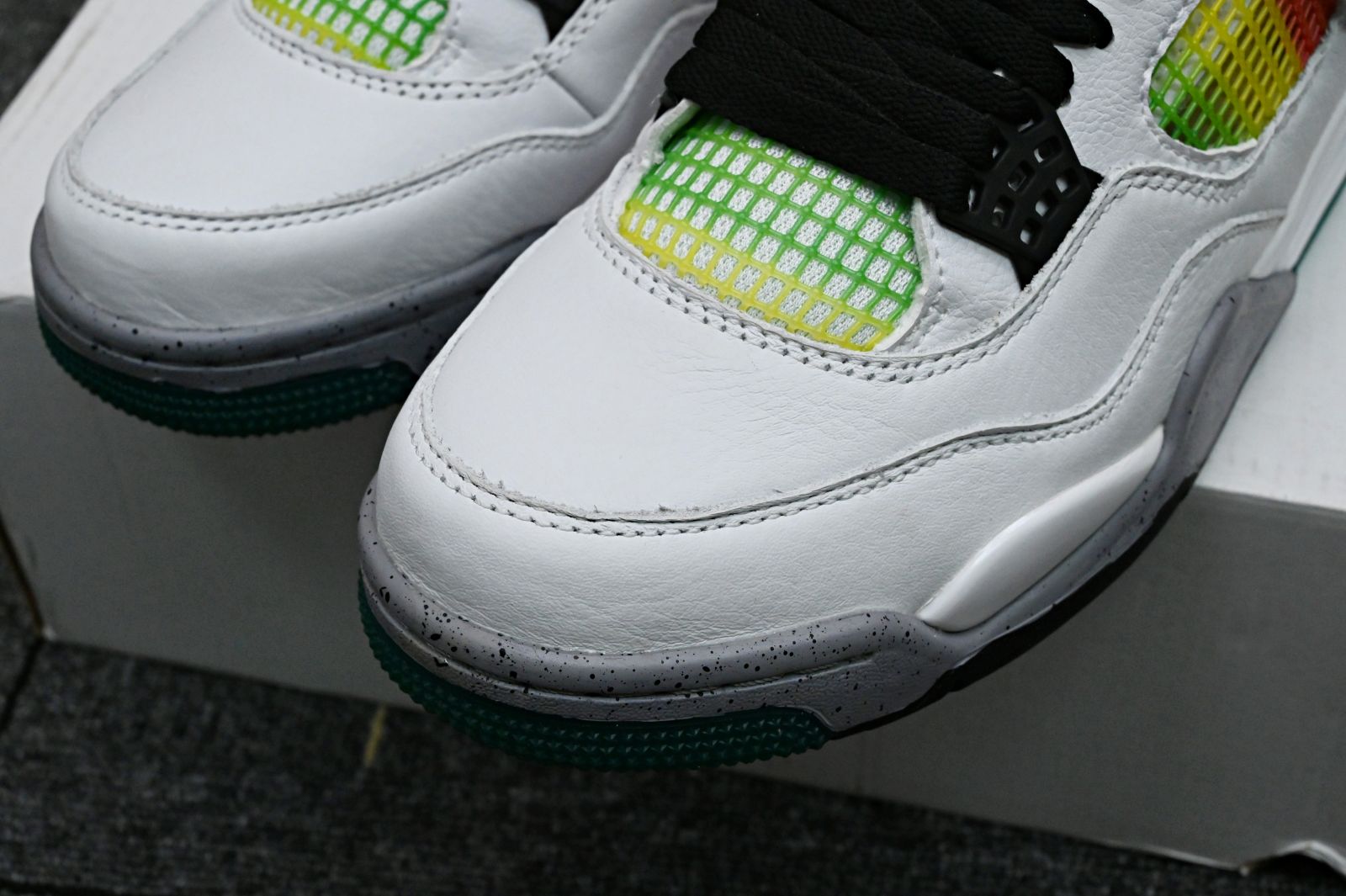 WMNS AIR JORDAN 4 RETRO 'RAST