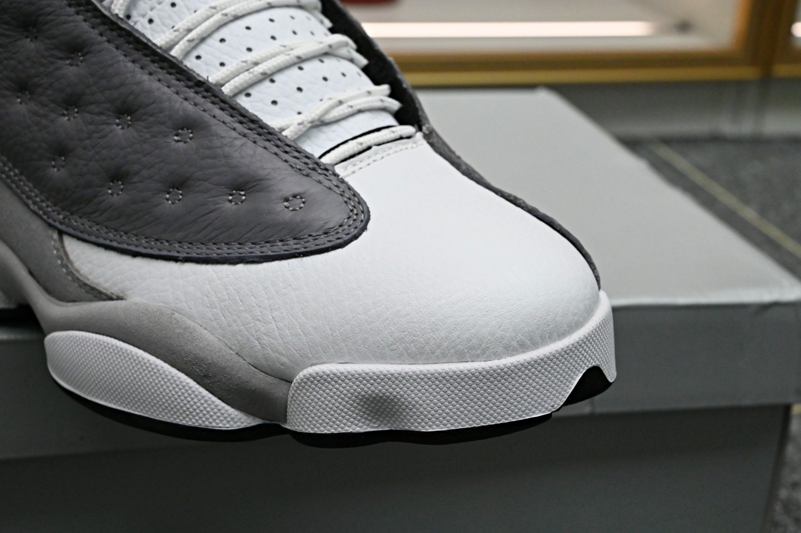 AIR JORDAN 13 RETRO 'ATMOSPHERE GREY' -414571-016