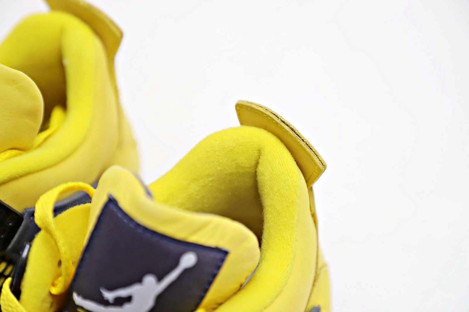 AIR JORDAN AIR JORDAN 4 RETRO 'LIGHTNING' 2021