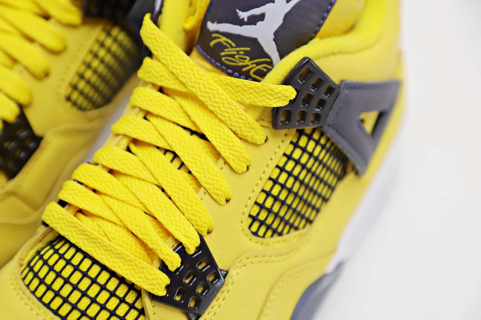 AIR JORDAN AIR JORDAN 4 RETRO 'LIGHTNING' 2021