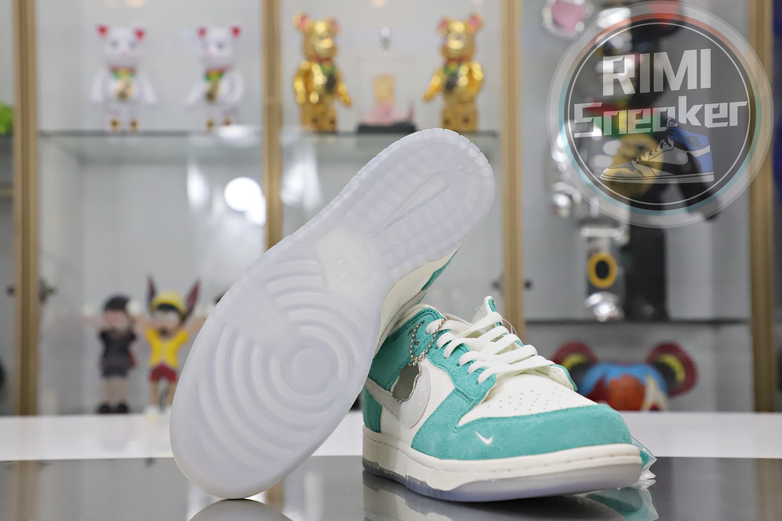 KASINA X DUNK LOW 'ROAD SIGN'