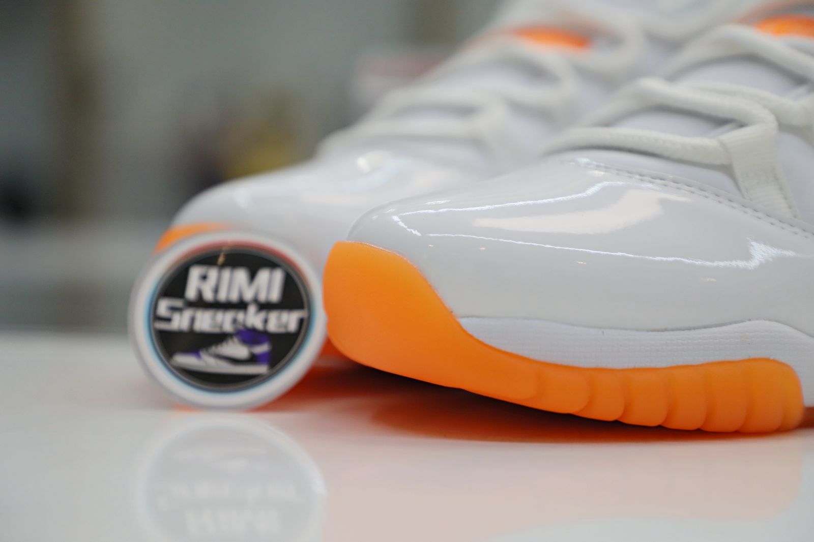 WMNS AIR JORDAN 11 RETRO LOW 'BRIGHT CITRUS'