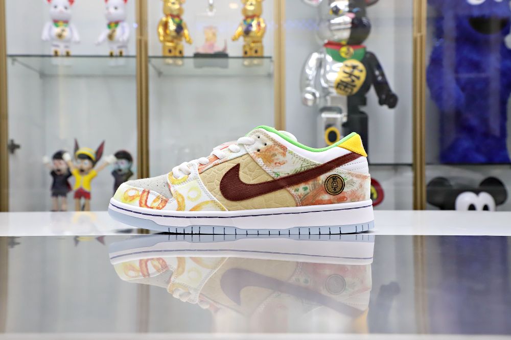JASON DENG X DUNK LOW PRO SB 'STREET HAWKER'