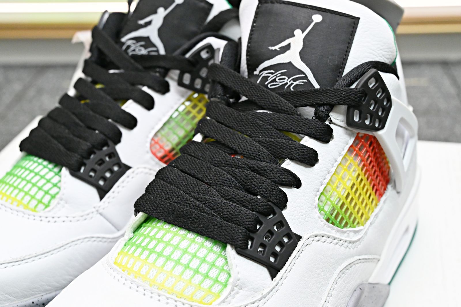 WMNS AIR JORDAN 4 RETRO 'RAST