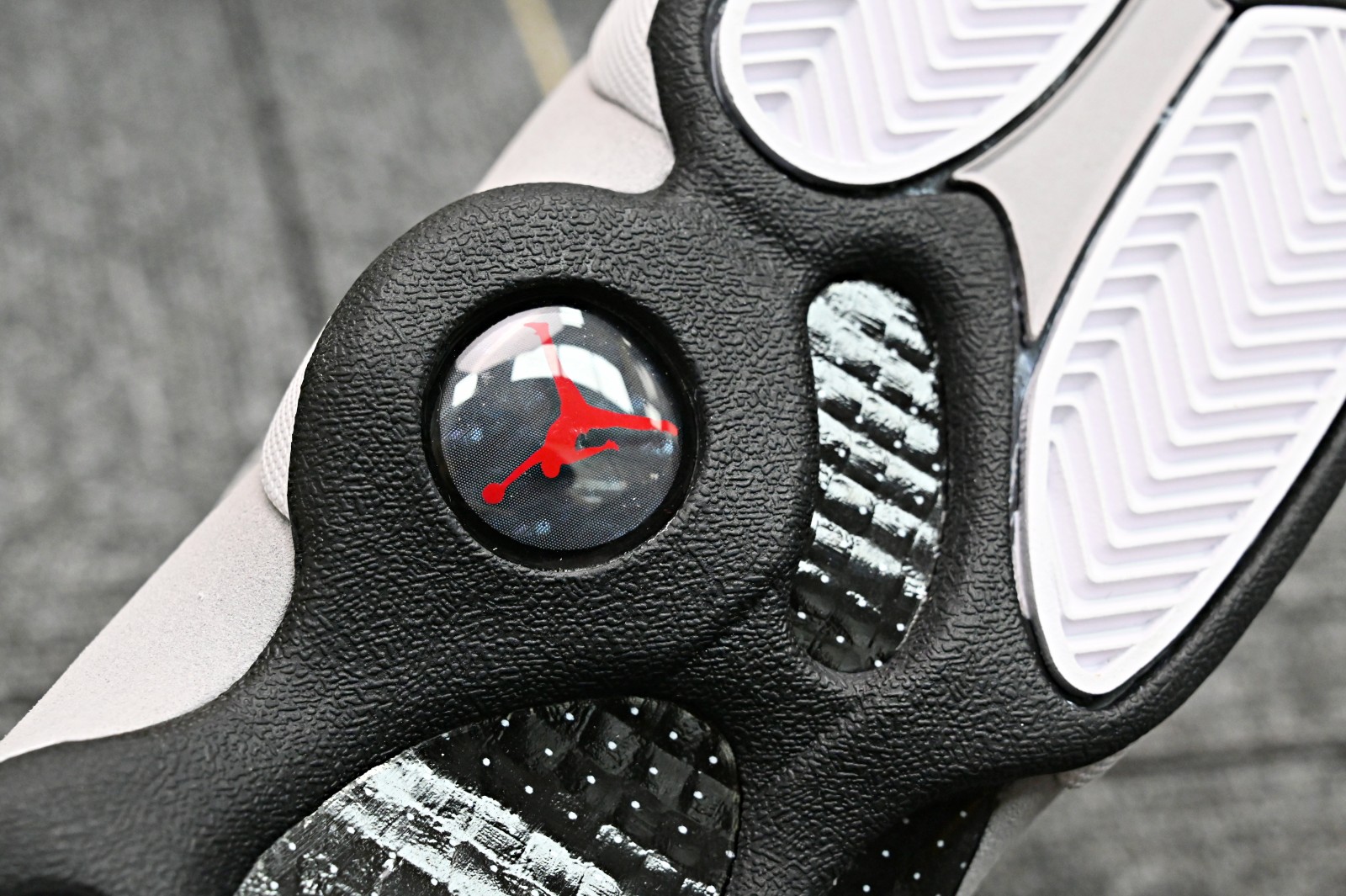 AIR JORDAN 13 RETRO 'ATMOSPHERE GREY' -414571-016