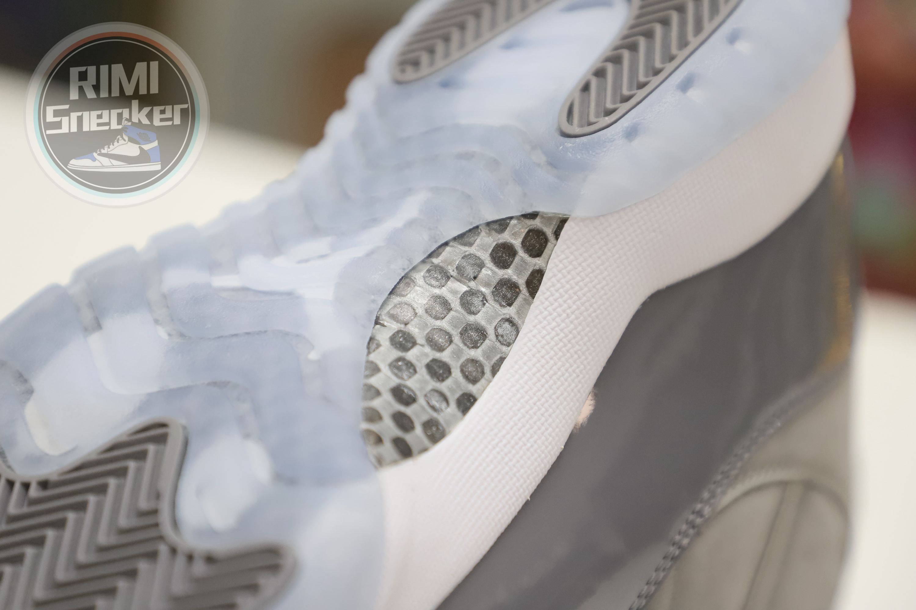 AIR JORDAN 11 RETRO 'COOL GREY' 2021