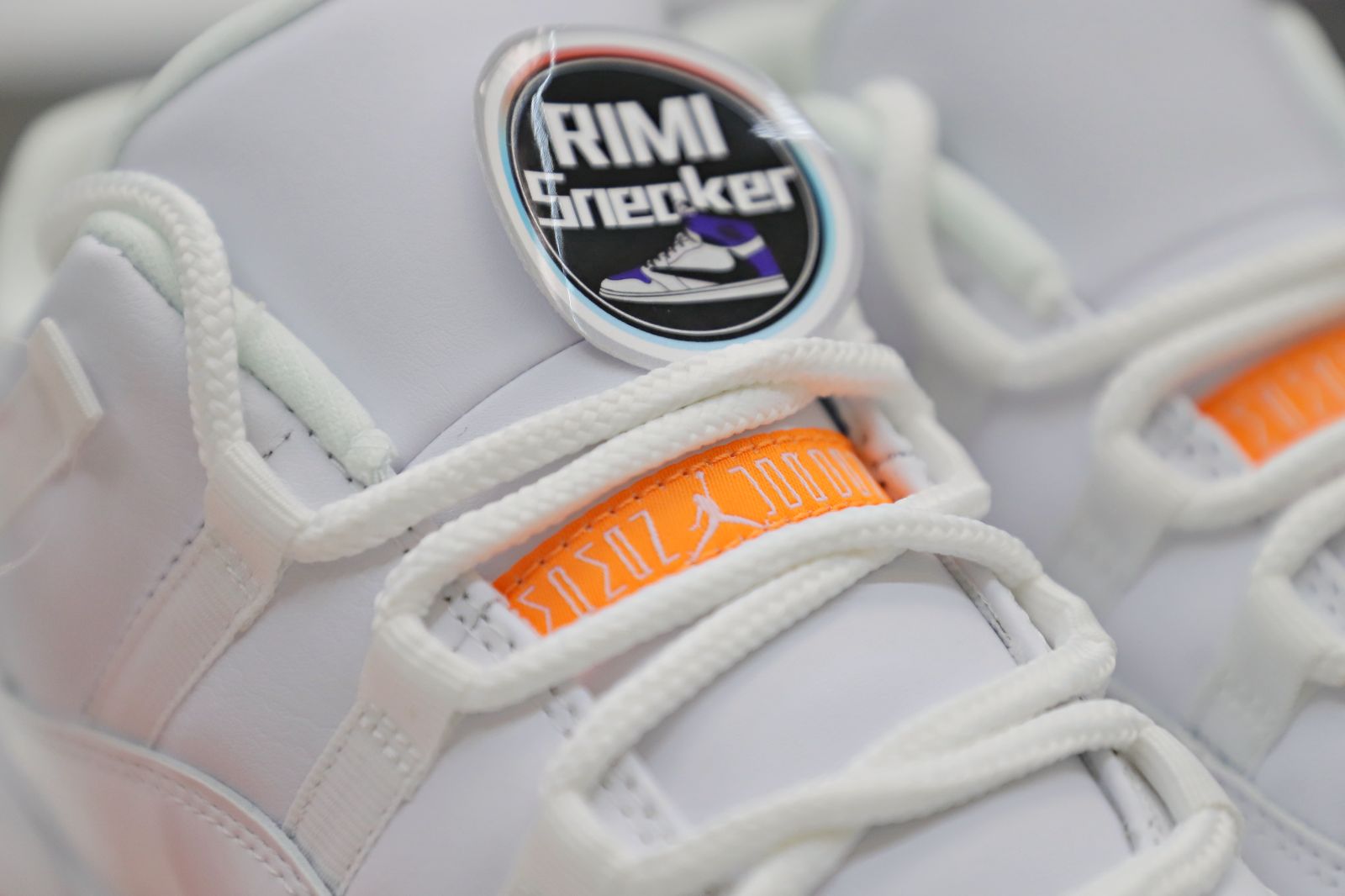 WMNS AIR JORDAN 11 RETRO LOW 'BRIGHT CITRUS'