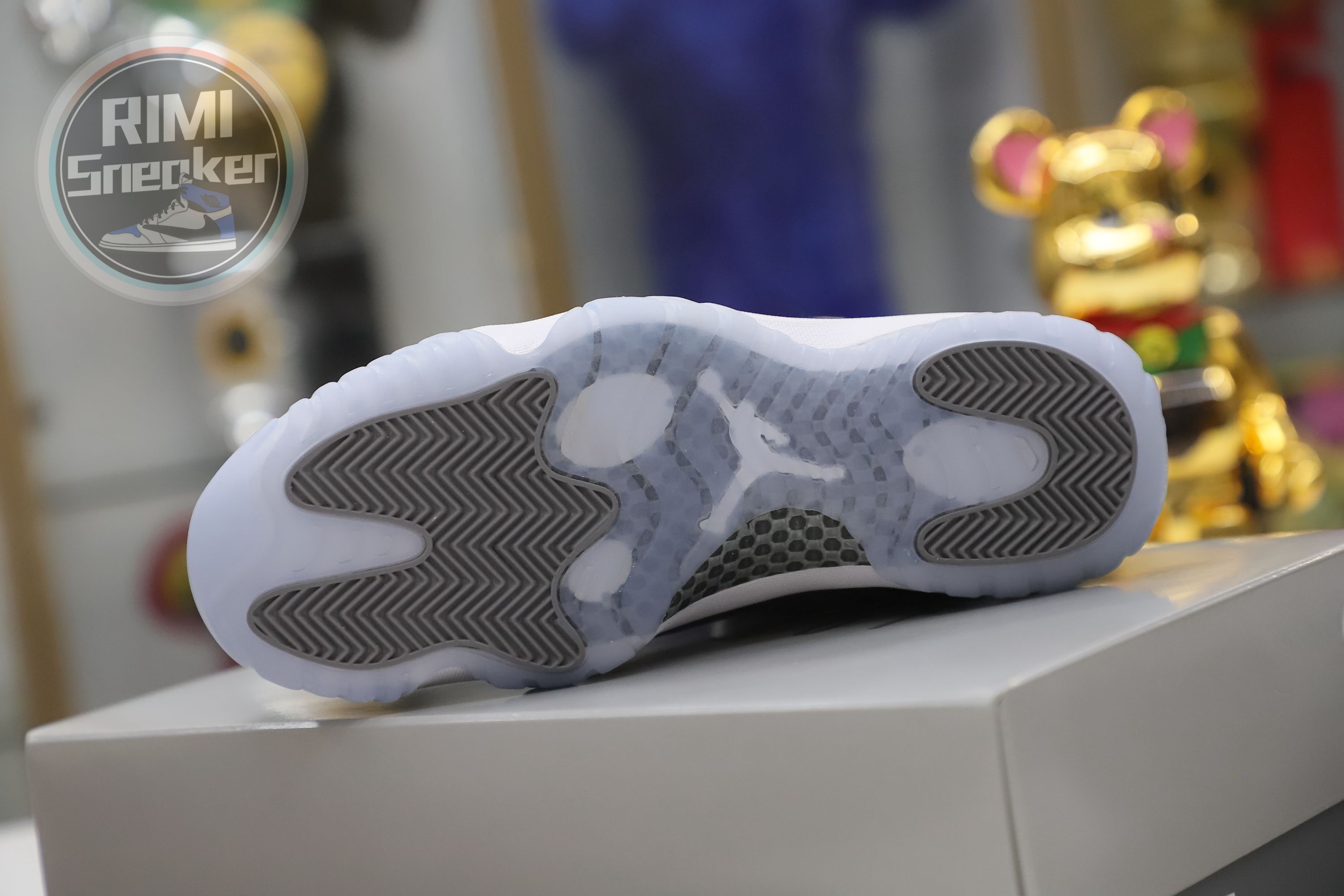 AIR JORDAN 11 RETRO 'COOL GREY' 2021