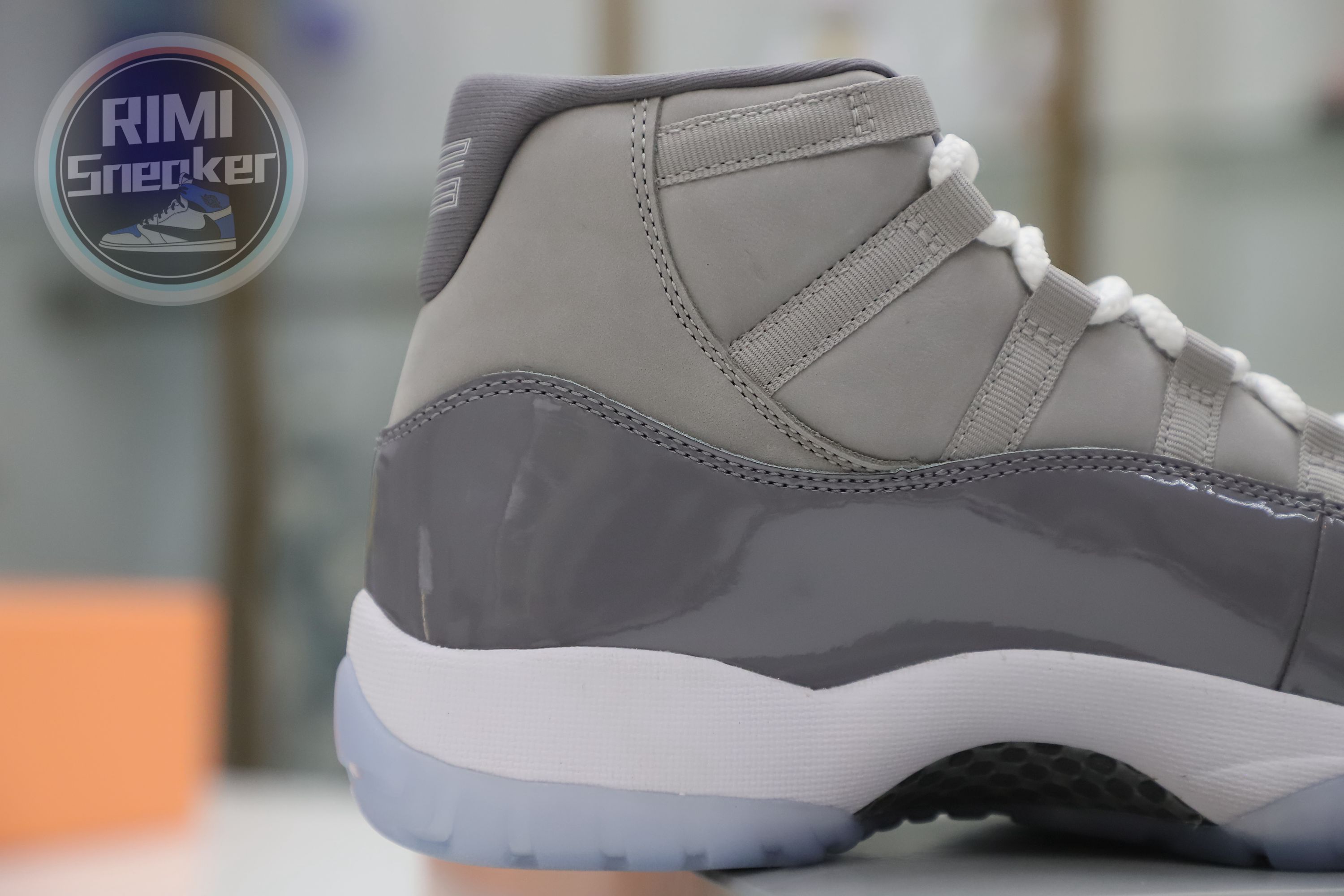 AIR JORDAN 11 RETRO 'COOL GREY' 2021